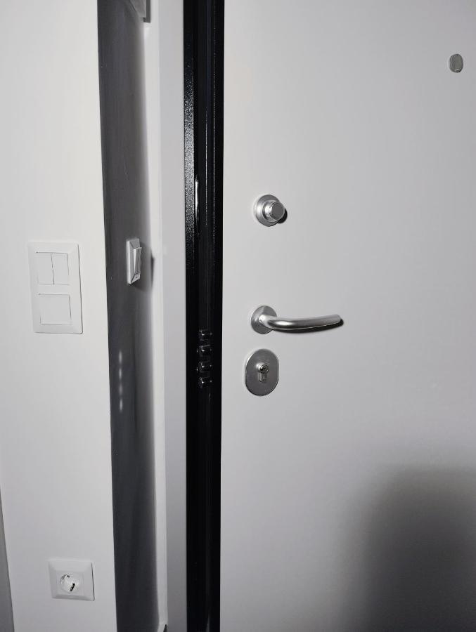 Romeo Isimeriahomz Apartman Szaloniki Kültér fotó