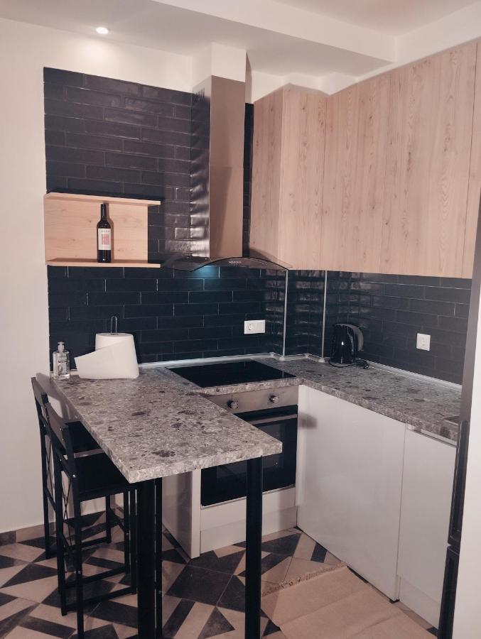 Romeo Isimeriahomz Apartman Szaloniki Kültér fotó