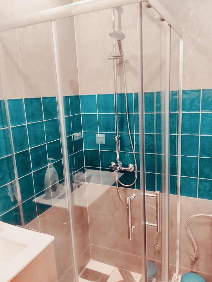 Romeo Isimeriahomz Apartman Szaloniki Kültér fotó